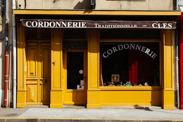 Yellow Cobbler Shopfront